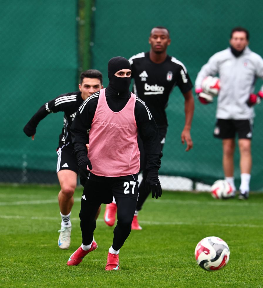 9 Aralik Antrenman Fotograflari 980 000026