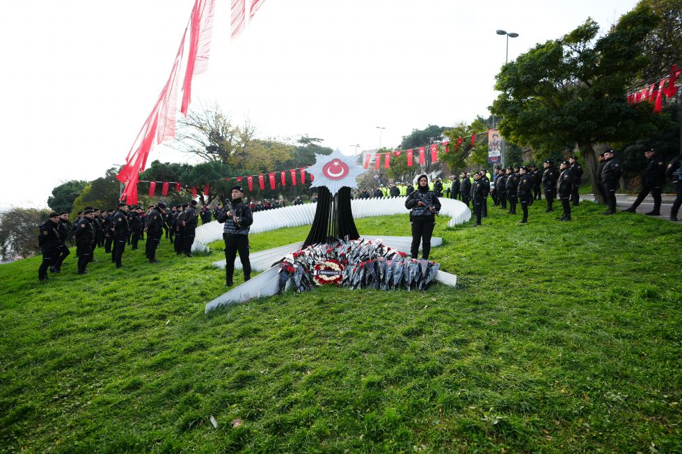 Sehitlerimizi Vefatlarinin Dokuzuncu Yil Donumunde Dualarla Andik 980 000004