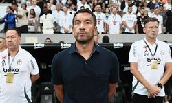 Giovanni van Bronckhorst resmen ayrıldı