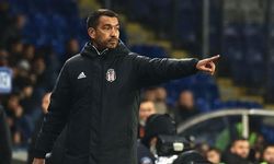 Giovanni Van Bronckhorst değişiklik hakkını kullanmıyor