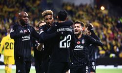 Beşiktaş'ta Alanya maçı öncesi 5 oyuncu ceza sınırında