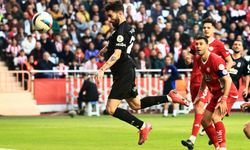 Beşiktaş'a iki isimden kötü haber! Cezalı duruma düştü