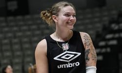 Beşiktaş'ta Julia Szczurowska'dan dedesine acı veda!