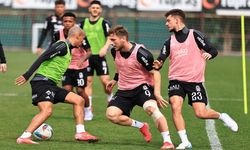 Beşiktaş kondisyon ve taktik çalıştı