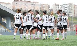 Beşiktaş Bornova Hitab Spor'u 2-0 mağlup etti