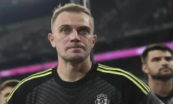 Beşiktaş'ta Mert Günok Yol Ayrımında! Sürpriz Transfer Gelişmesi
