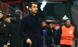 Giovanni van Bronckhorst: "Oyuncularımla gurur duyuyorum"