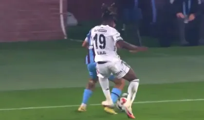 Trabzonspor–Beşiktaş Derbisinde Hakem Kararları Tartışma Yarattı! Trio Pozisyonları Değerlendirdi