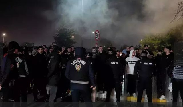 Beşiktaş'a havaalanında taraftar protestosu!