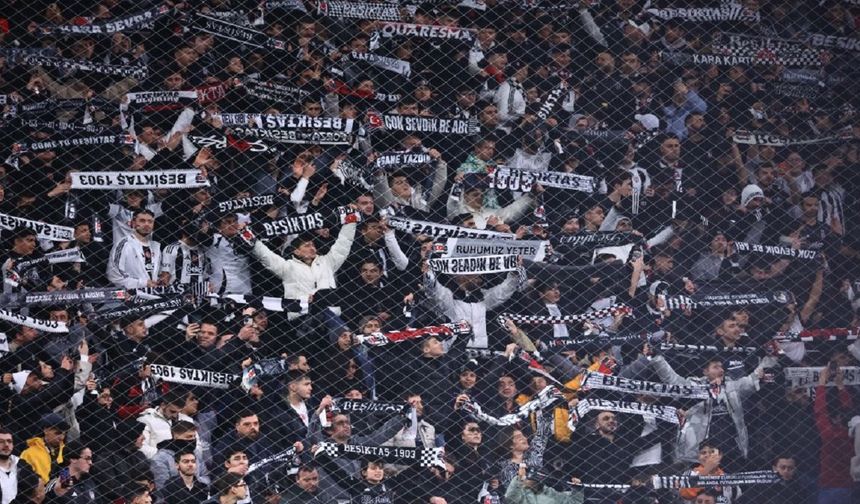 Beşiktaş taraftarından anlamlı hareket!