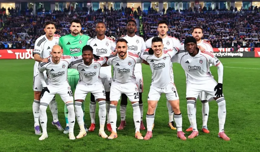 Spor Yazarlarından Beşiktaş’a Sert Eleştiriler: “Bu Gemi Böyle Yürümez”