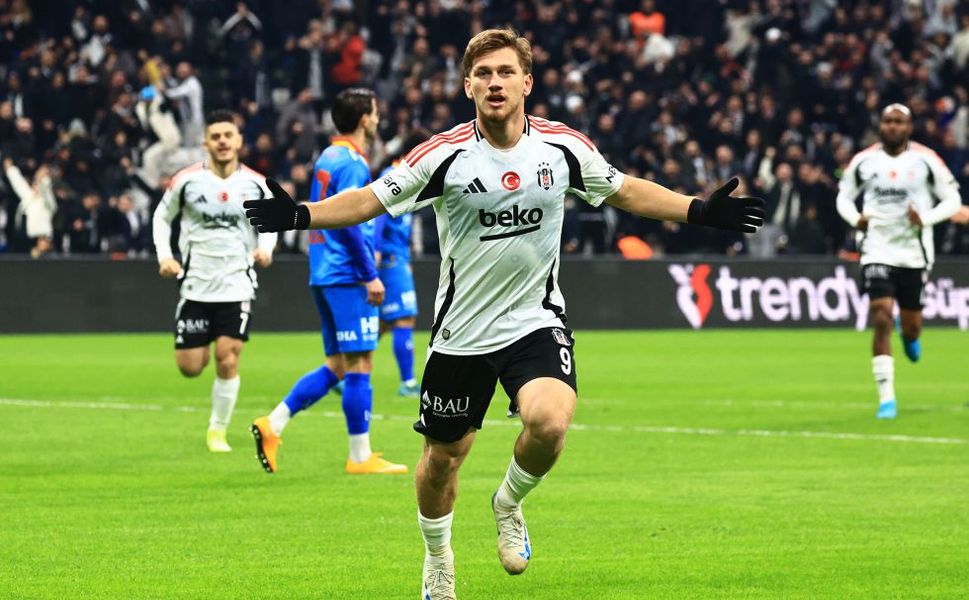 Semih Kılıçsoy en iyi ilk 10'da 1. sırada!