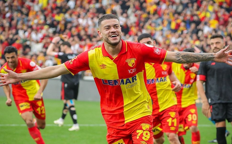 Göztepe, Beşiktaş'ın hedefindeki Romulo'nun bonservisini aldı!